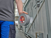 tesa® 60462 Silvertejp för allmänna ändamål - 60462-duct-silver-in-hand-mood.jpg