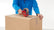 tesa® 4100 tesa® 4100 Universal Plasttejp - präglad - tesa-4100-general-purpose-carton-sealing-tape-brown-step3of6-ap.jpg