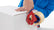 tesa® 4100 tesa® 4100 Universal Plasttejp - präglad - tesa-4100-general-purpose-carton-sealing-tape-transparent-step1of6-ap.jpg