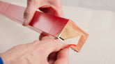 tesa® 4309 tesa® 4309 Temperaturbeständig Maskeringstejp för Sprutmålning - upp till 120 °C - tesa-4309-masking-tape-for-paint-spraying-step3of7-ap.jpg