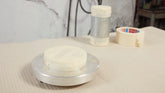 tesa® 4317 tesa® 4317 Maskeringstejp 80˚C - tesa-4317-thin-paper-masking-tape-for-paint-spraying-round-step3of8-ap.jpg