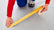 tesa® 4964 Dubbelhäftande tejp med bärarmaterial av väv - tesa-4964-double-sided-tape-with-fabric-backing-step1of7-ap.jpg