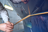tesa® 4342 För skarpa, rena och släta färgkanter - tesa-precision-mask-4342-demasking-paint-edge-15-app.png